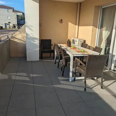 Joli Cocon A Avec Terrasse Vue Apartamento Ajaccio (Corsica)