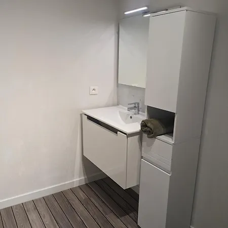 Joli Cocon A Avec Terrasse Vue