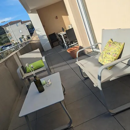 Joli Cocon A Avec Terrasse Vue