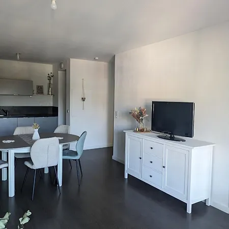 Joli Cocon A Avec Terrasse Vue *