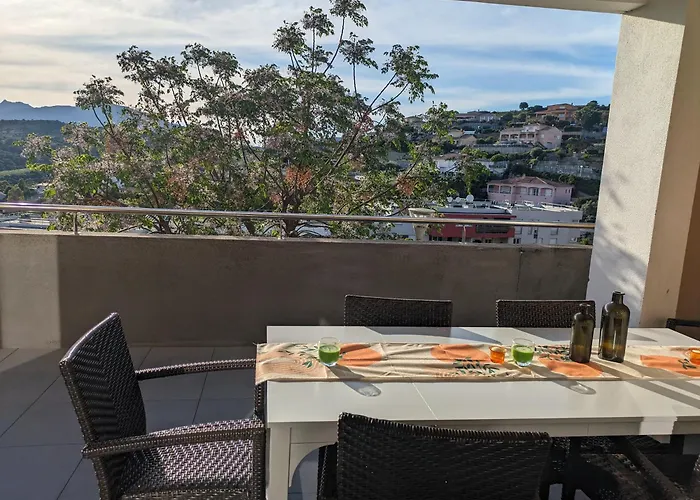 Joli Cocon à Avec Terrasse Vue Appartamento Ajaccio (Corsica)