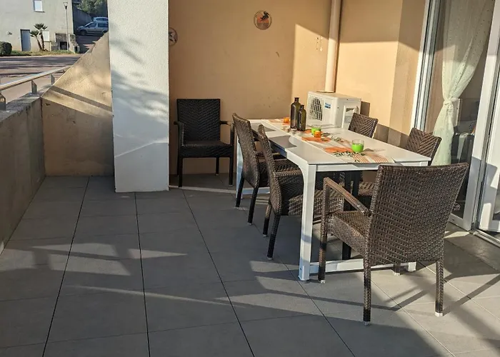 Joli Cocon à Avec Terrasse Vue Appartamento Ajaccio (Corsica)